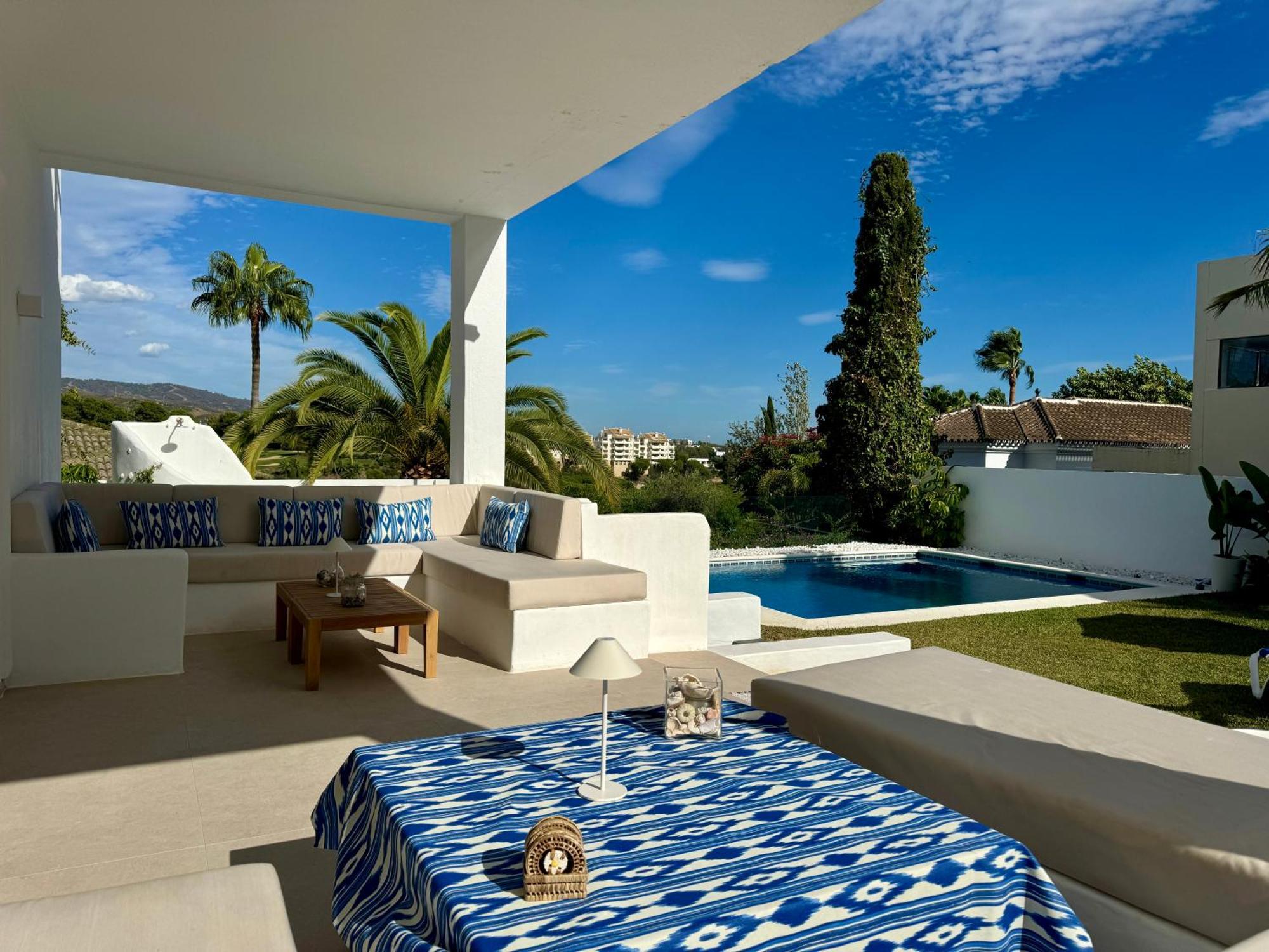 Aurora Boutique House - Only Adults Bed and Breakfast Μαρμπέλλα Εξωτερικό φωτογραφία