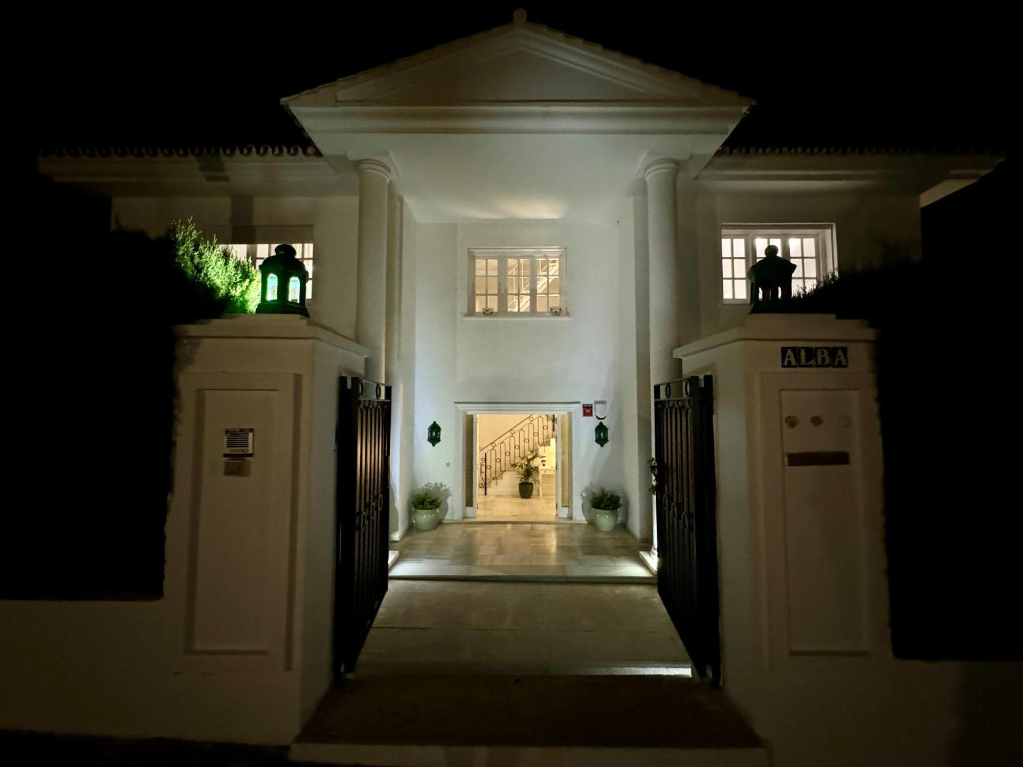 Aurora Boutique House - Only Adults Bed and Breakfast Μαρμπέλλα Εξωτερικό φωτογραφία