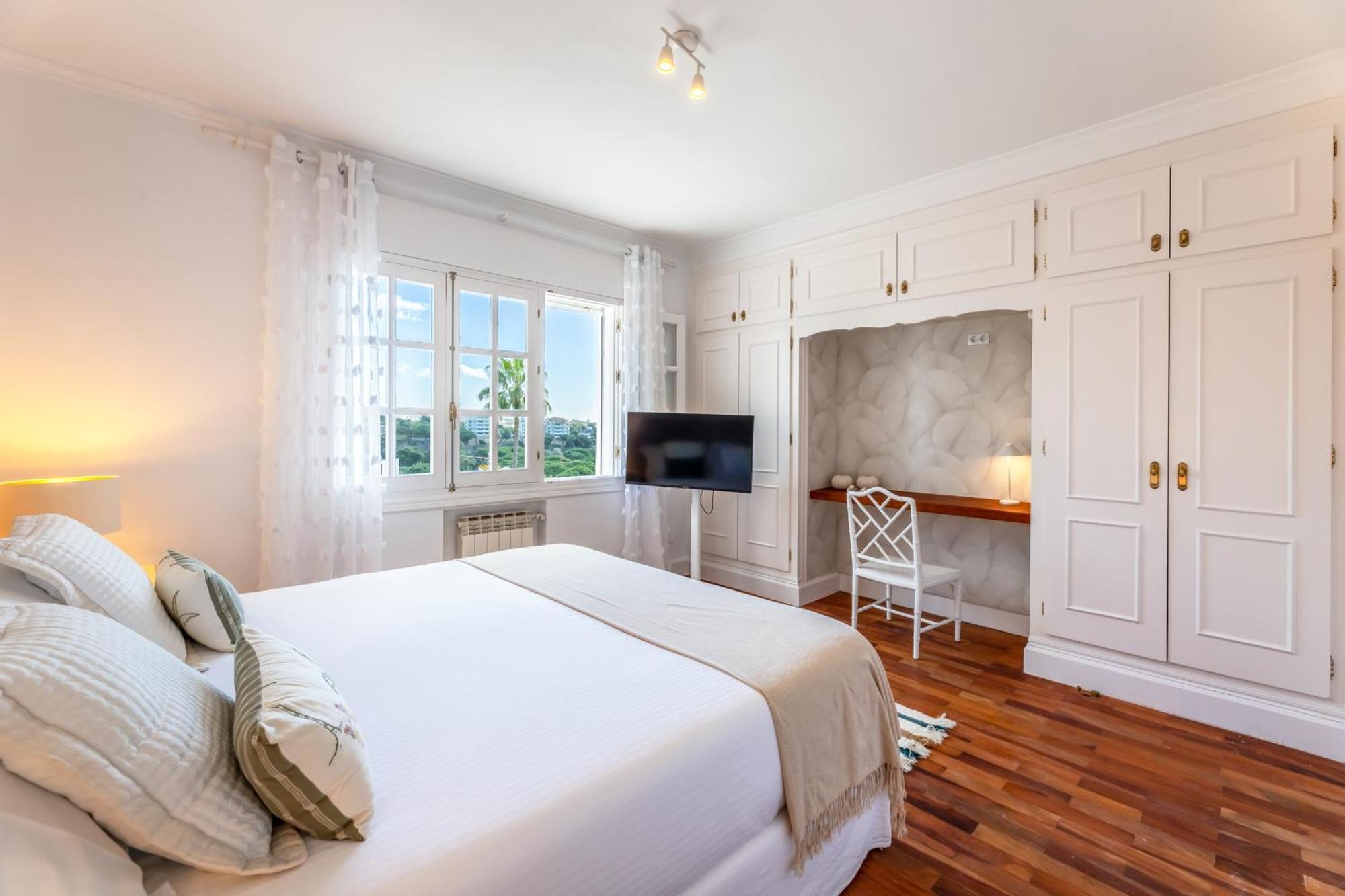 Aurora Boutique House - Only Adults Bed and Breakfast Μαρμπέλλα Εξωτερικό φωτογραφία