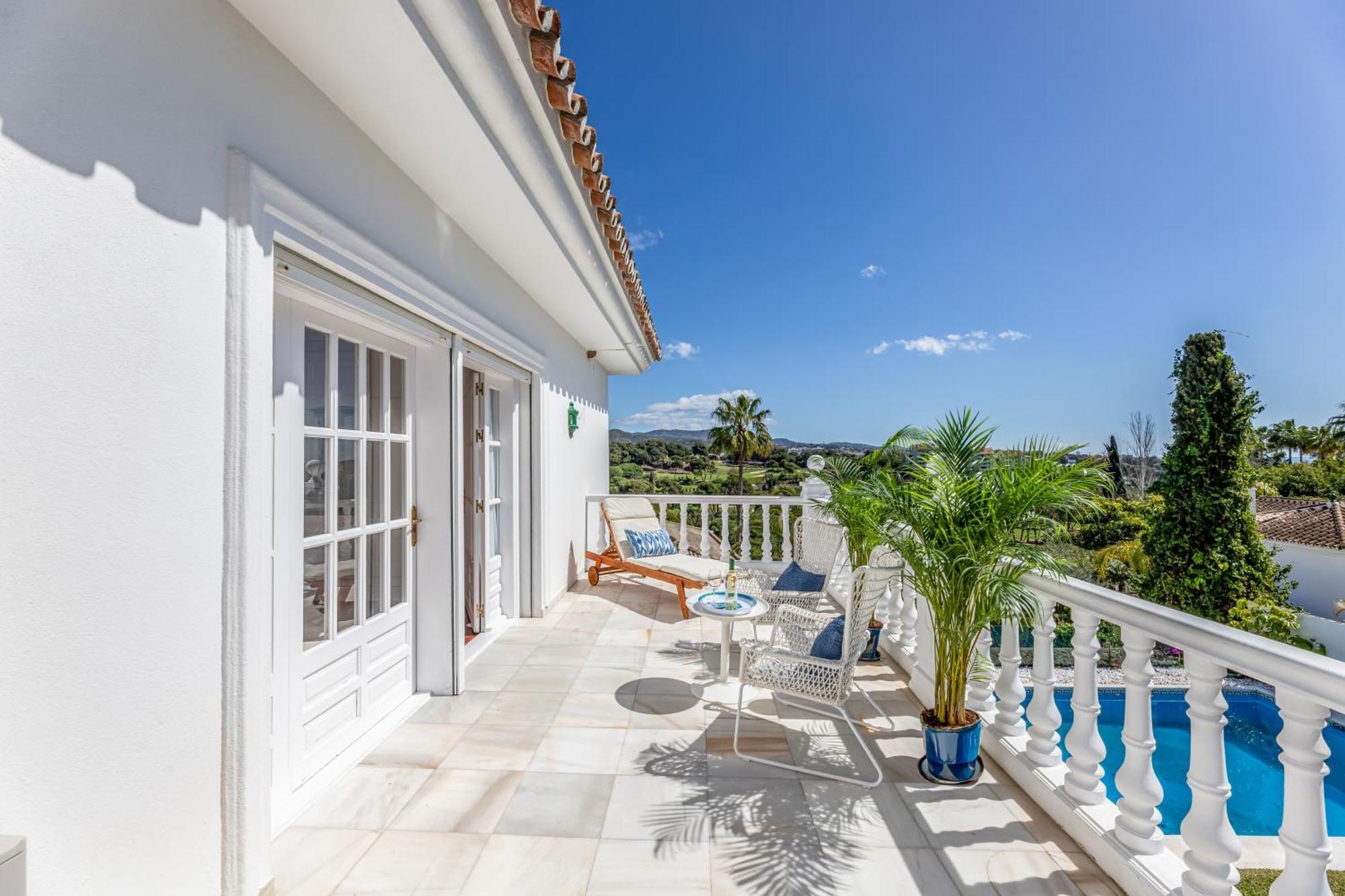 Aurora Boutique House - Only Adults Bed and Breakfast Μαρμπέλλα Εξωτερικό φωτογραφία