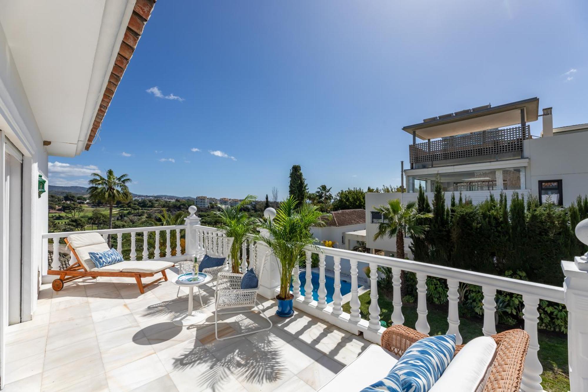Aurora Boutique House - Only Adults Bed and Breakfast Μαρμπέλλα Εξωτερικό φωτογραφία